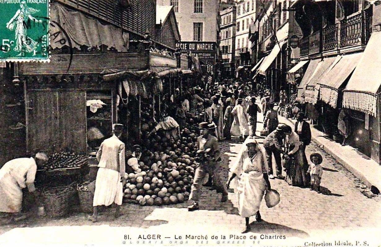 2128- Alger - Place de Chartres - Marche - 1909.jpg